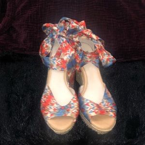 **SOLD** Brand New UGG Wedges